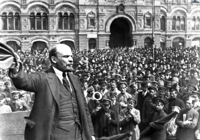 1917년 러시아혁명 당시 레닌 (혁명 (Revolution)과 쿠데타(Coup)의 정의와 어원)